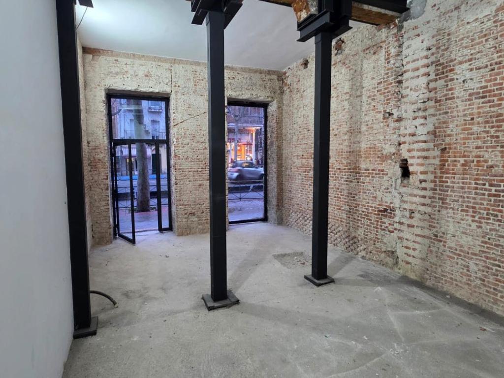 Avenida de la Ciudad de Barcelona, Madrid, Madrid à louer Photo principale– Image 1 sur 3