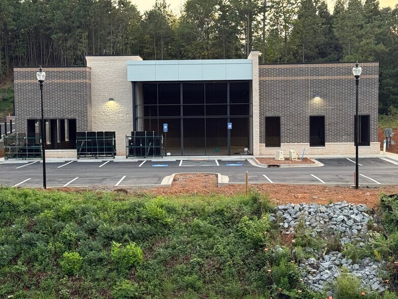 640 Claremore Professional Way, Woodstock, GA à louer - Photo de l’immeuble – Image 2 sur 3