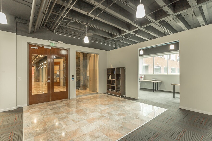 1301 Riverfront Pkwy, Chattanooga, TN à louer - Photo intérieure – Image 3 sur 32