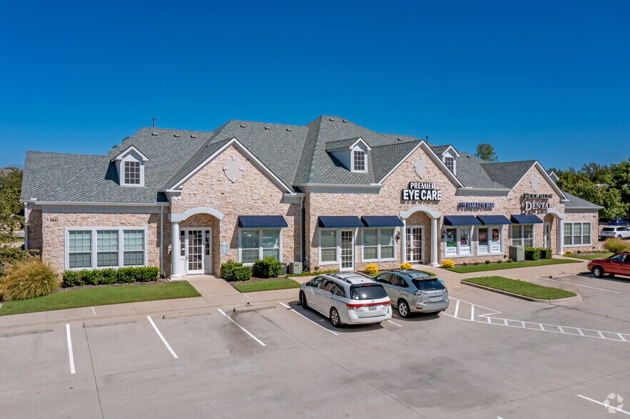 5421 Basswood Blvd, Fort Worth, TX à louer - Photo principale – Image 1 sur 7