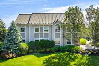 Plus de détails pour 83 Orchard Hill Park Dr, Leominster, MA - Bureau à vendre