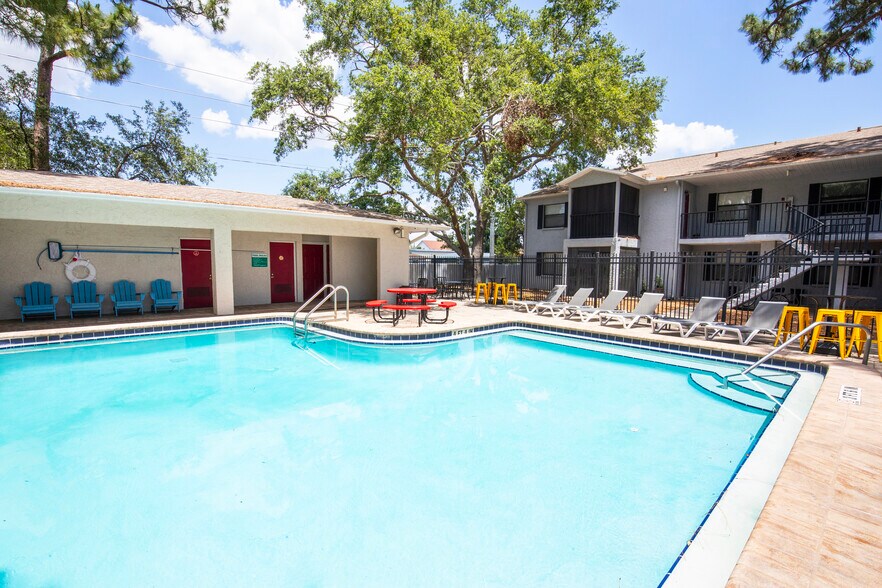 8400 49th St N, Pinellas Park, FL à vendre - Photo de l’immeuble – Image 2 sur 6