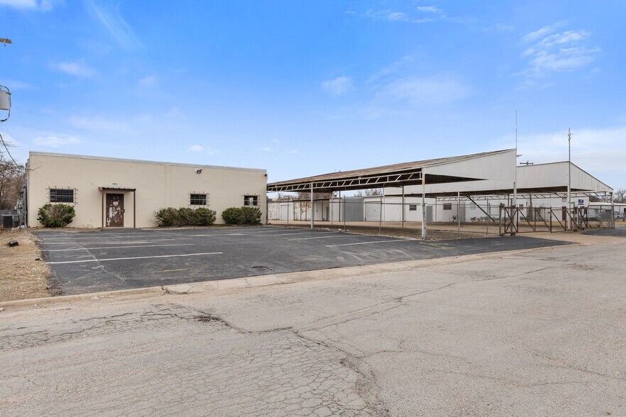 5908-5912 Eden Dr, Fort Worth, TX à vendre - Photo de l’immeuble – Image 3 sur 15