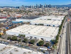 2501-2551 S Alameda St, Los Angeles, CA à louer Aérien– Image 1 sur 1