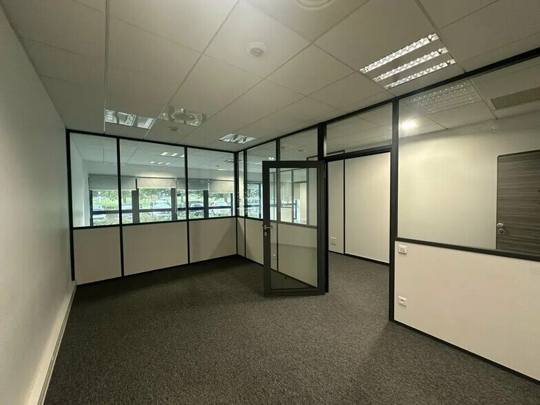 Bureau dans Schiltigheim à louer - Photo de l’immeuble – Image 3 sur 5