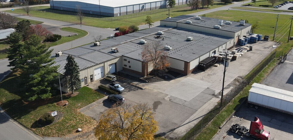 275 Northpointe Dr, Fairfield, OH à vendre - Photo de l’immeuble – Image 2 sur 3