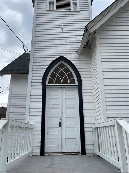 12 Short Ave, Parksville, NY à vendre - Photo de l’immeuble – Image 3 sur 13