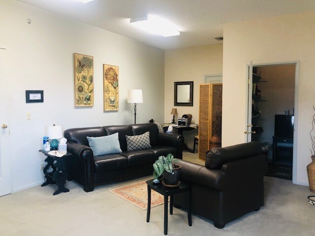 1112 Daniels St, Vancouver, WA à louer - Photo de l’immeuble – Image 3 sur 7