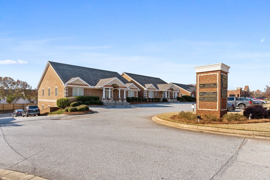 370-374 Racetrack Rd, McDonough, GA à vendre - Photo de l’immeuble – Image 2 sur 4