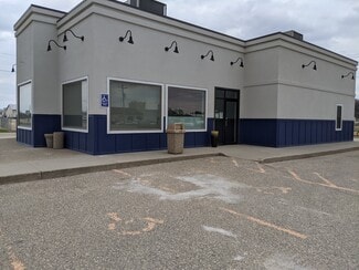 Plus de détails pour 703 N Main St, Pine Island, MN - Local d'activités à louer