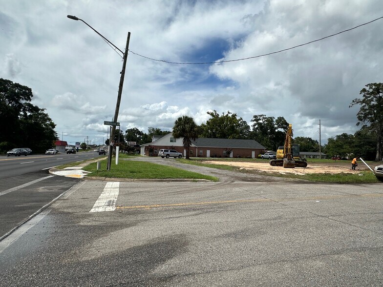 333 Ferdon blvd, Crestview, FL à louer - Photo principale – Image 1 sur 5