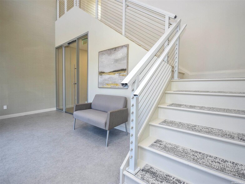 272 plandome Rd, Manhasset, NY à vendre - Photo intérieure – Image 3 sur 7