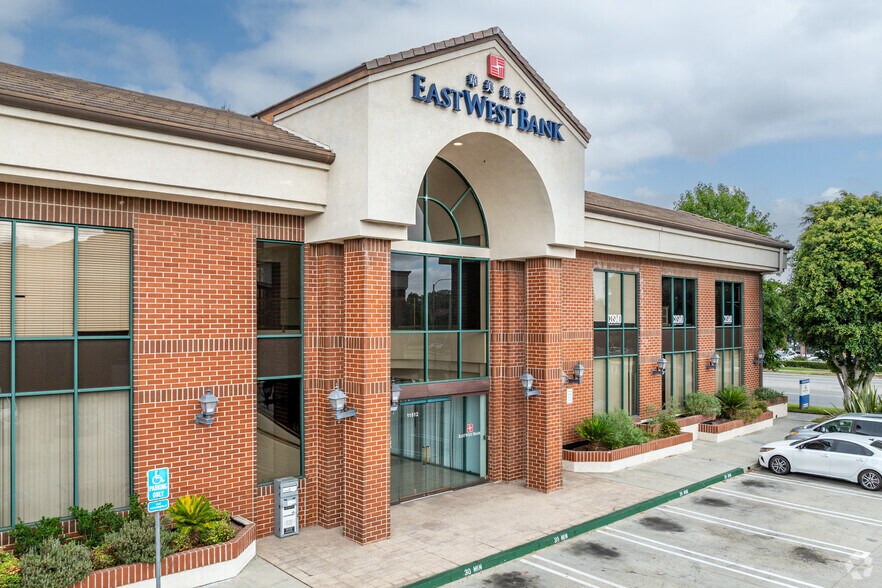 11812-11824 South st, Cerritos, CA à louer - Photo de l’immeuble – Image 2 sur 5