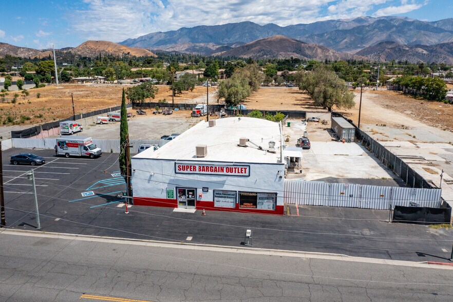 Turnkey Low Overhead MultiProfit Centers portefeuille de 2 biens à vendre sur LoopNet.fr - Photo de l’immeuble – Image 3 sur 43