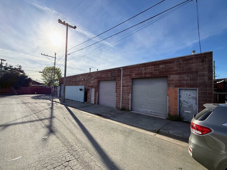 641 Juliga Woods St, Richmond, CA à louer - Photo de l’immeuble – Image 1 sur 9