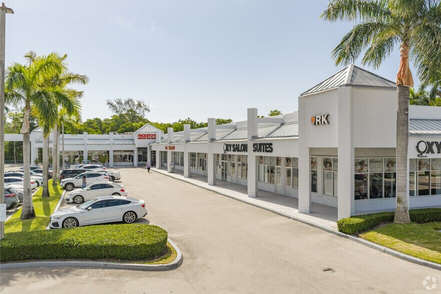 16215-16295 Biscayne Blvd, North Miami Beach, FL à louer - Photo de l’immeuble – Image 3 sur 5