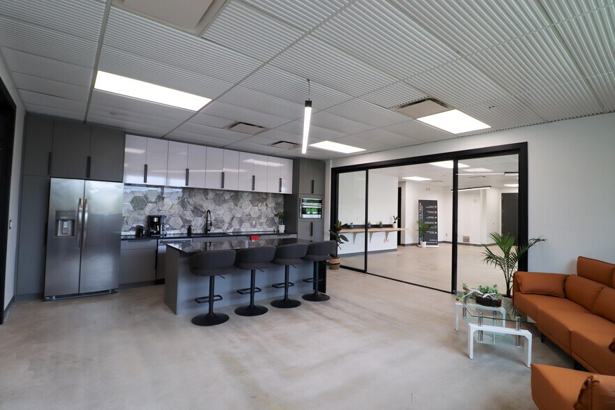 1624 Woodworth St, Grand Rapids, MI à louer - Photo de l’immeuble – Image 2 sur 16