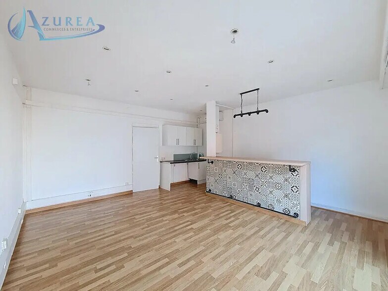 Bureau dans Nice à louer - Photo de l’immeuble – Image 3 sur 5