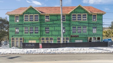 39 Hillside Ave, Amesbury, MA à louer Photo intérieure– Image 1 sur 3