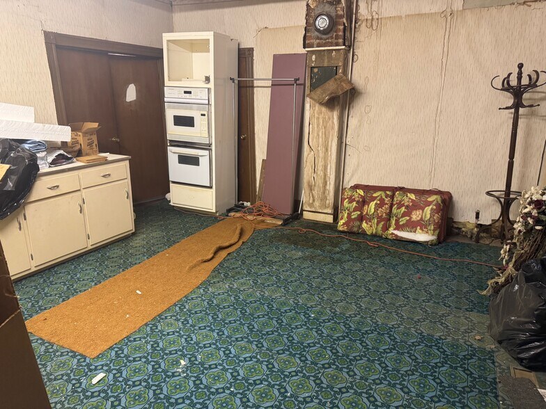 223 N Main St, Dickson, TN à vendre - Photo de l’immeuble – Image 3 sur 17