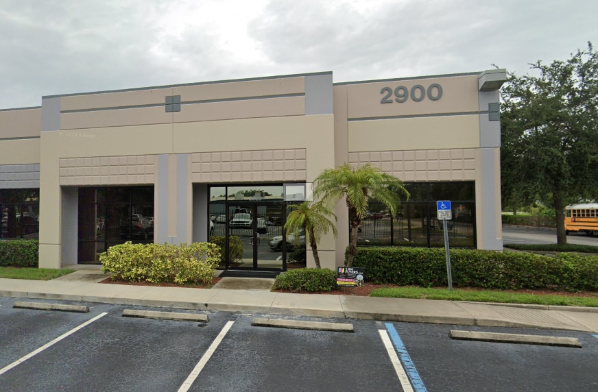 2926 S Falkenburg Rd, Riverview, FL à louer Photo de l’immeuble– Image 1 sur 5