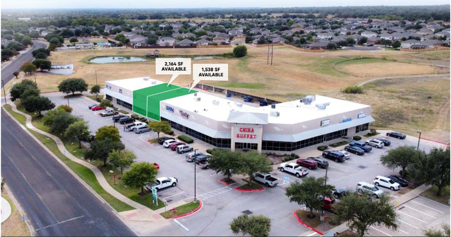 210 Hunters Crossing, Cedar Creek, TX à louer Photo de l’immeuble– Image 1 sur 7