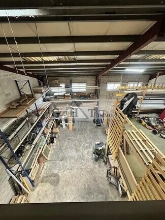 Plus de détails pour Bureau, Industriel/Logistique à louer