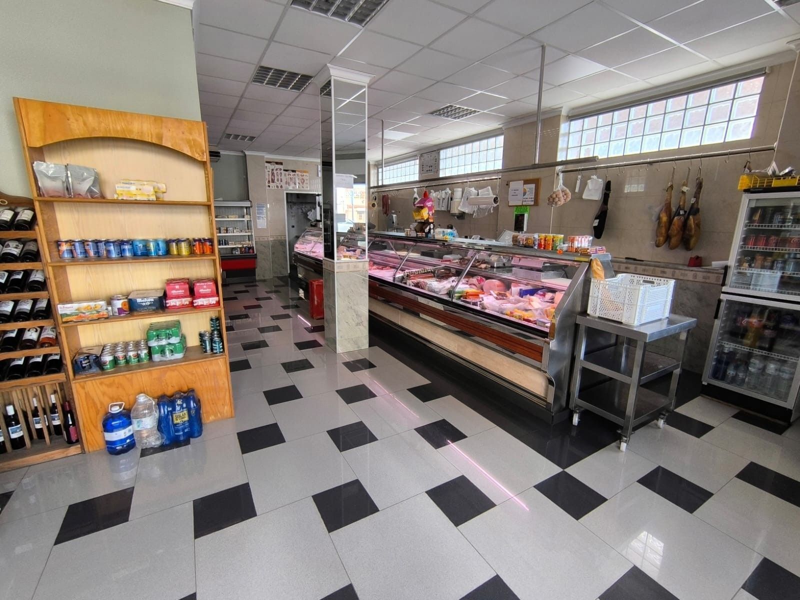 Local commercial dans Yecla à vendre Photo intérieure– Image 1 sur 13