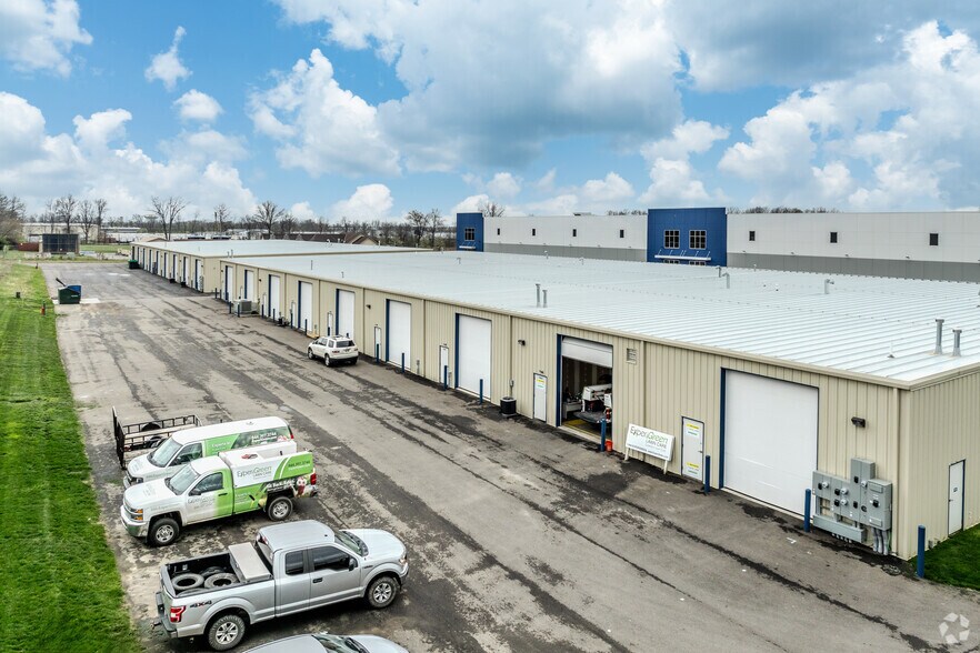 1661-1677 Taylor Rd, Gahanna, OH à louer - Photo de l’immeuble – Image 2 sur 3