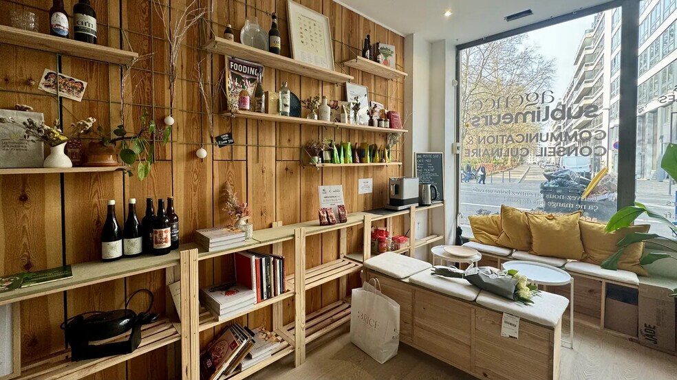 Bureau dans Lille à vendre - Photo de l’immeuble – Image 2 sur 9