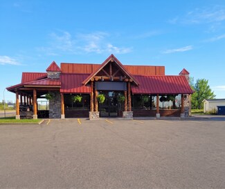 Plus de détails pour 414 Carmichael Ln, Hinton, AB - Local commercial à vendre