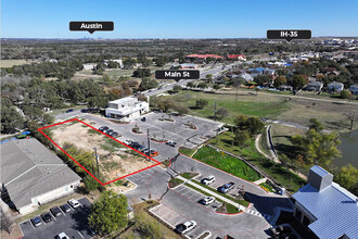 835 Main St, Buda, TX à louer Photo de l’immeuble– Image 2 sur 9