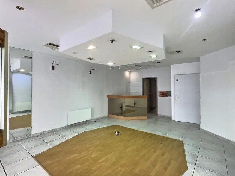 Local commercial dans Saint-Avold à louer - Photo intérieure – Image 2 sur 6