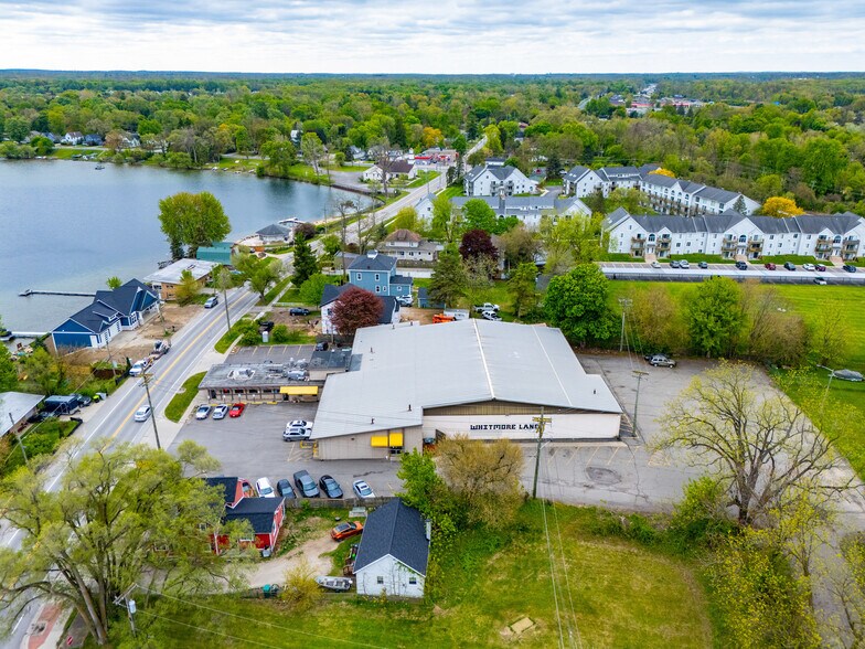 9455 Main St, Whitmore Lake, MI à vendre - Photo de l’immeuble – Image 1 sur 12