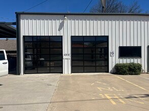 424 W Henderson St, Cleburne, TX à louer Photo intérieure– Image 1 sur 11