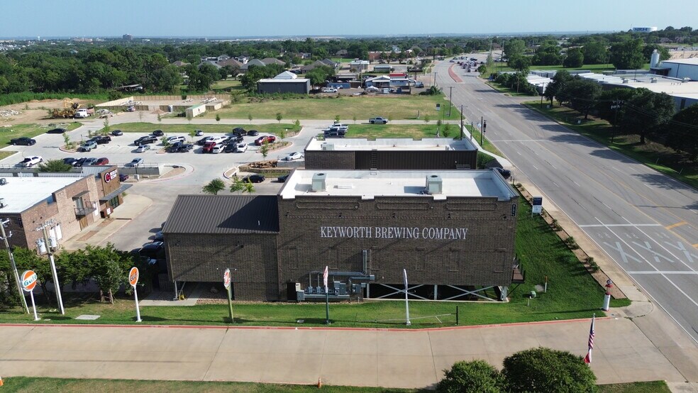 6428 Davis Blvd, North Richland Hills, TX à louer - Photo de l’immeuble – Image 3 sur 33