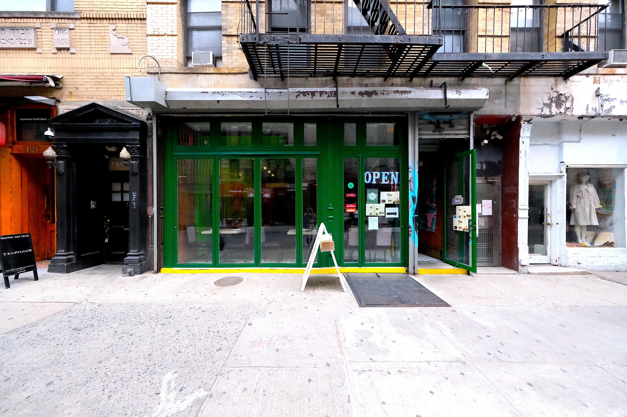 123-125 Ludlow St, New York, NY à louer Photo de l’immeuble– Image 1 sur 15