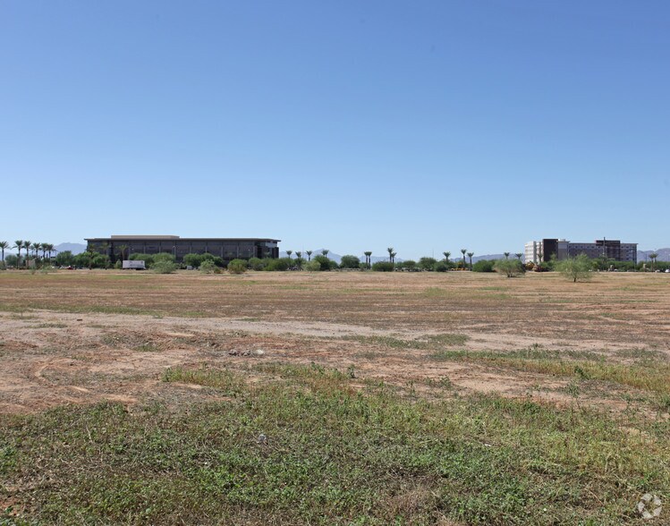 1200 S Price Rd, Chandler, AZ à louer - Photo de l’immeuble – Image 3 sur 5