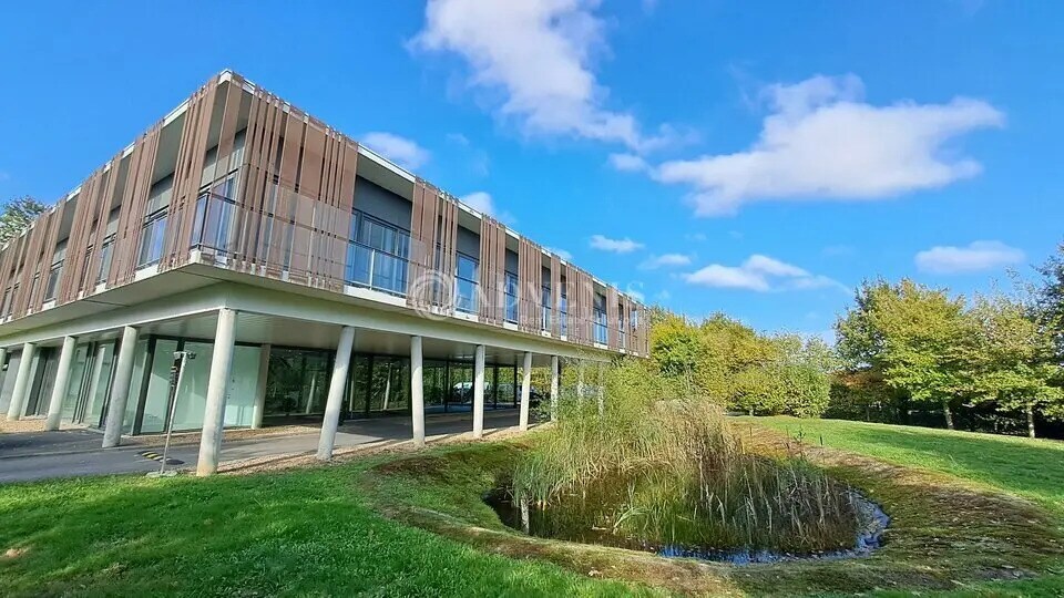 Bureau dans Carquefou à louer - Photo de l’immeuble – Image 2 sur 12