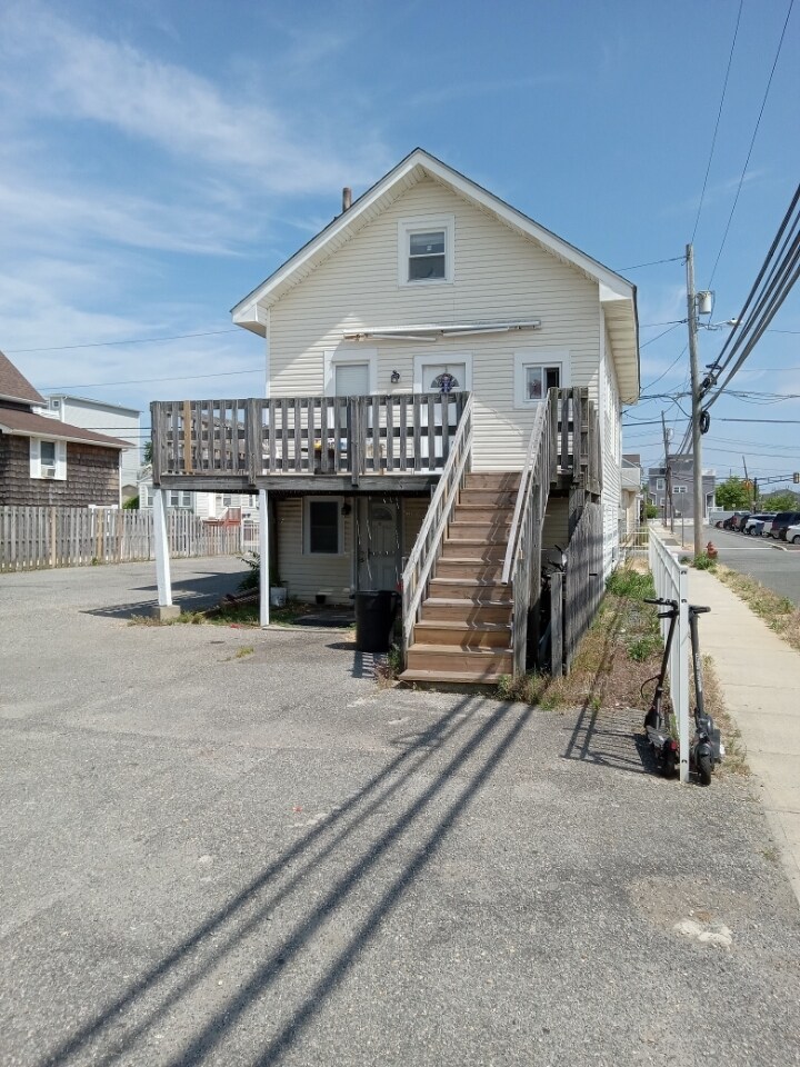 201 Blaine Ave, Seaside Heights, NJ à vendre Photo principale– Image 1 sur 13
