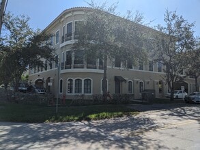 9780 E Indigo St, Palmetto Bay, FL à louer Photo de l’immeuble– Image 1 sur 1