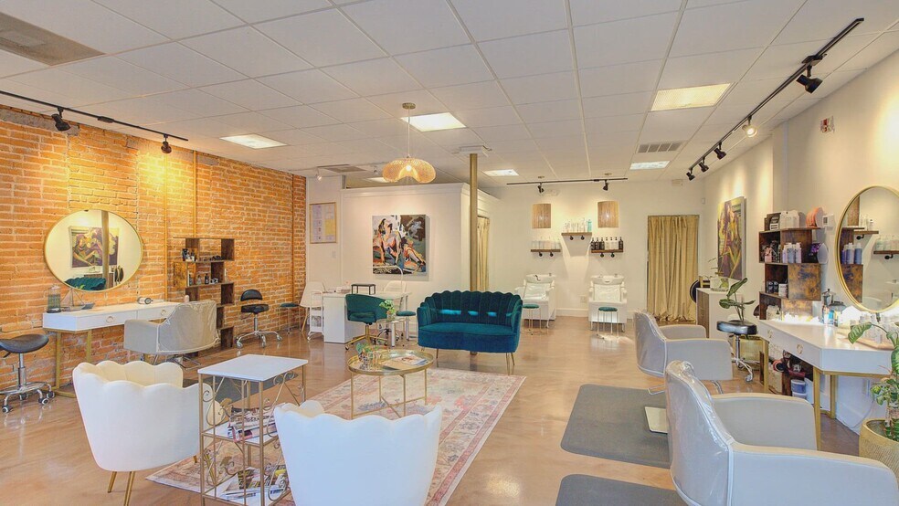 205 N Laurens St, Greenville, SC à vendre - Vidéo sur l’annonce professionnelle – Image 2 sur 13