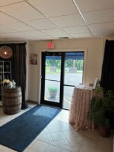 540 Whitney Rd, Fairport, NY à louer Photo intérieure– Image 2 sur 6