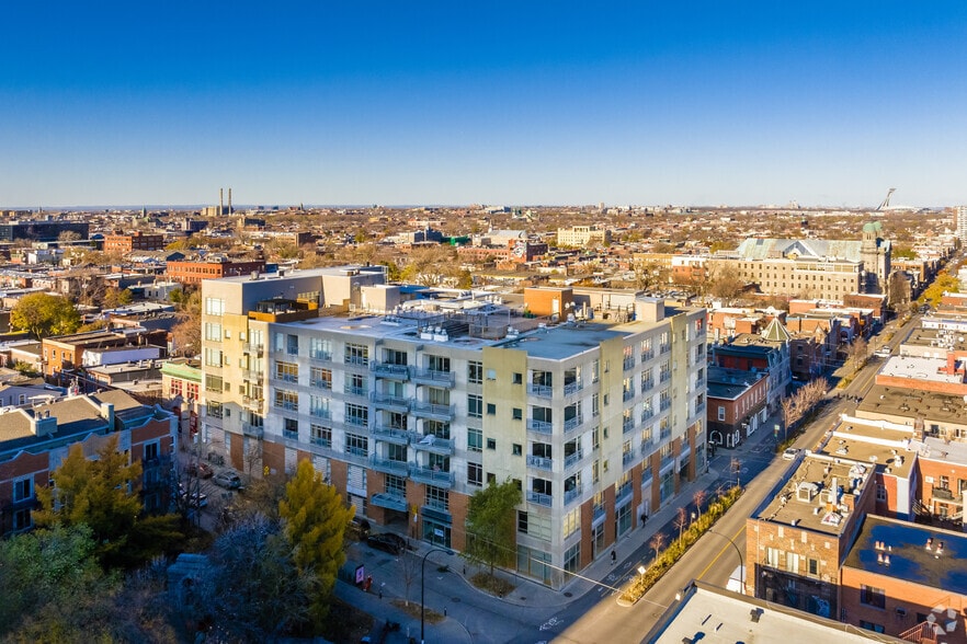 83 Rue Rachel E, Montréal, QC à vendre - Aérien – Image 3 sur 7