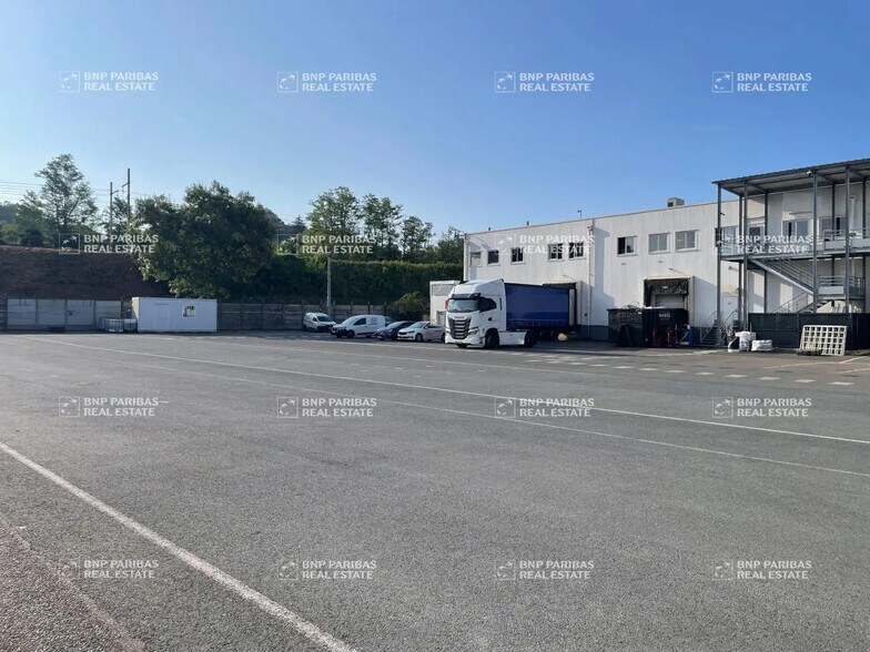 Bureau dans Bassens à louer - Photo de l’immeuble – Image 2 sur 16
