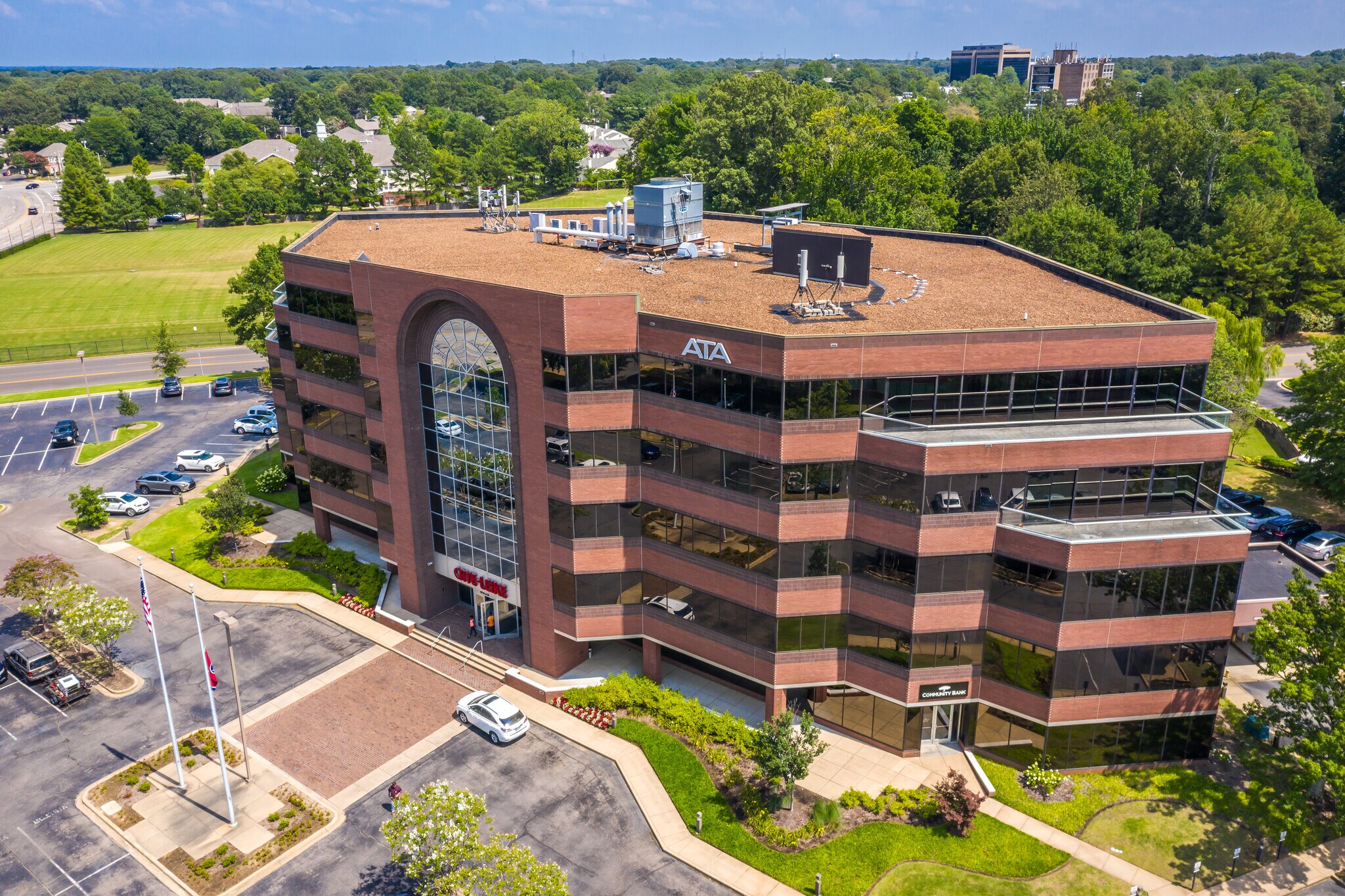 6525 N Quail Hollow Rd, Memphis, TN à louer Photo de l’immeuble– Image 1 sur 10