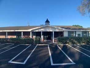 1212 66th St N, Saint Petersburg, FL à louer Photo intérieure– Image 1 sur 16