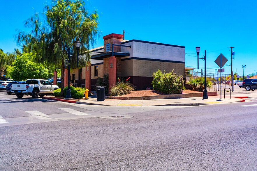 108 Market St, Henderson, NV à louer - Photo de l’immeuble – Image 2 sur 19