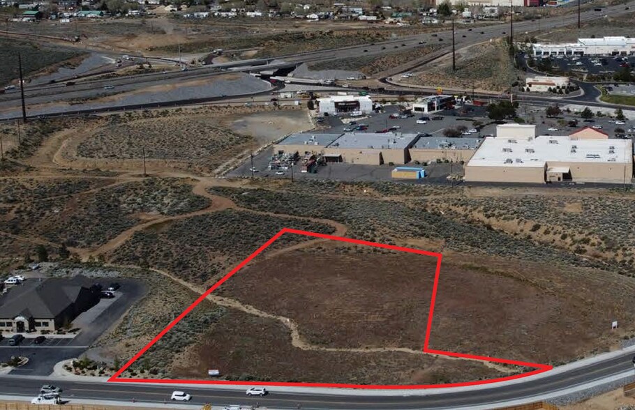 N Hills Blvd, Reno, NV à vendre - Photo de l’immeuble – Image 3 sur 5