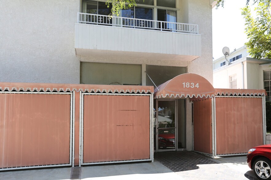 1834 Thayer Ave, Los Angeles, CA à vendre - Photo de l’immeuble – Image 3 sur 4
